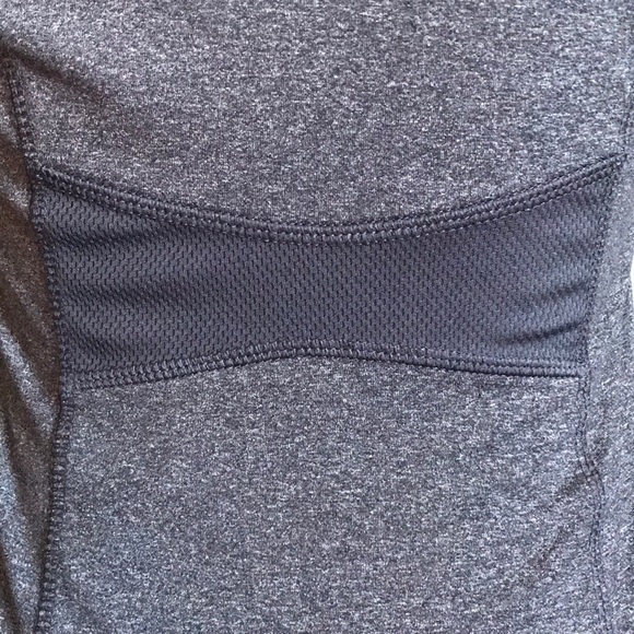 💕NWOT💕OLD NAVY COMPRESSION RUN JACKET - Picture 6 of 10